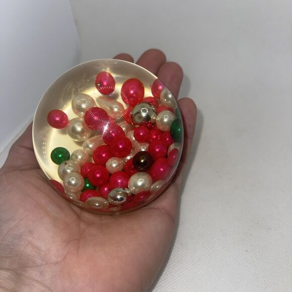 Vintage Suspended Beads Paperweight Lucite Acrylic Domed Souvenir - Picture 3 of 6
